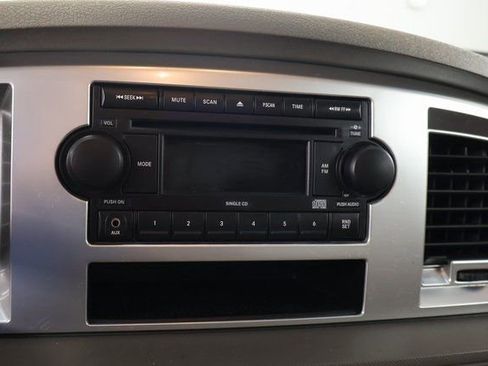 Used 2008 Dodge Ram 1500 Truck SLT image 17