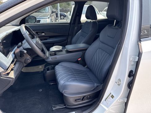 Certified 2024 Nissan Ariya AWD image 18