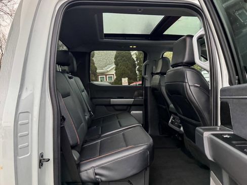 Used 2025 Ford F450 Lariat image 20