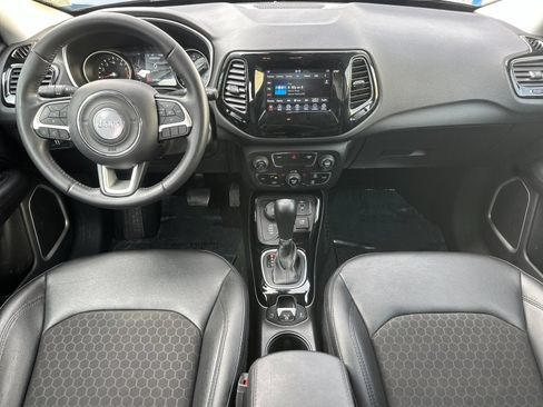 Used 2020 Jeep Compass Latitude AWD/4WD image 13