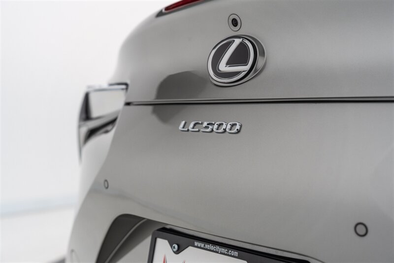 Used 2024 Lexus LC 500 Convertible w/ Touring Package RWD image 32