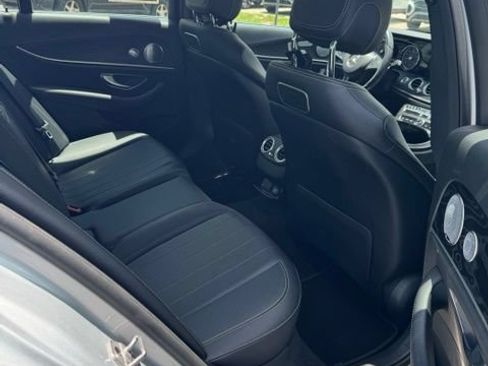 Used 2018 Mercedes-Benz E 300 image 11