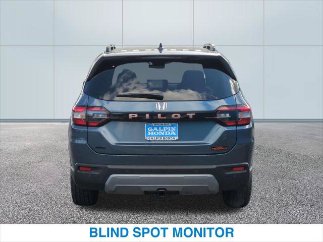 New 2026 Honda Pilot TrailSport image 8