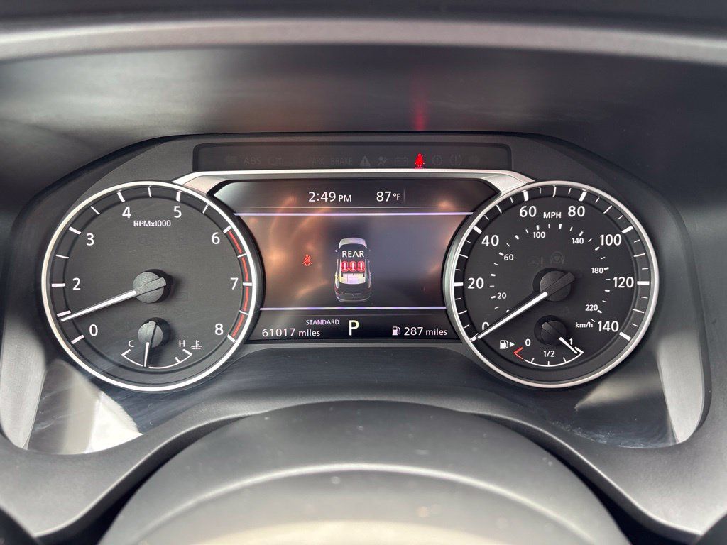 Used 2024 Nissan Rogue S FWD image 17