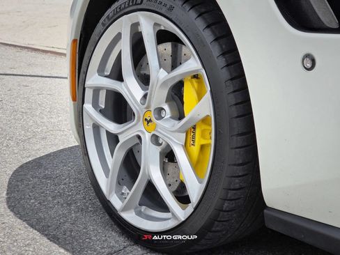 Used 2018 Ferrari GTC4Lusso T RWD image 12