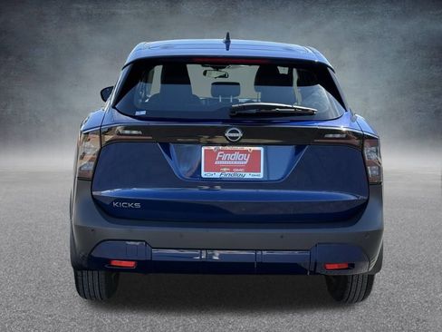 Used 2025 Nissan Kicks S image 5