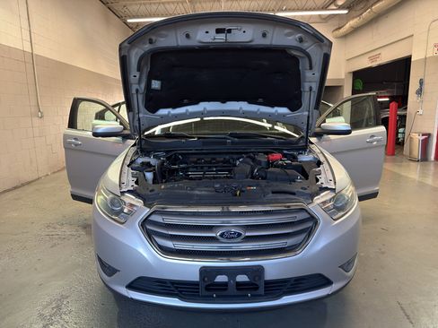Used 2013 Ford Taurus SEL AWD/4WD image 8