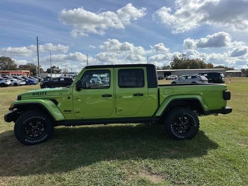 New 2026 Jeep Gladiator Willys image 14