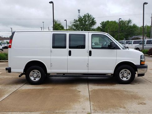 Used 2022 Chevrolet Express 2500 w/ Driver Convenience Package RWD image 7