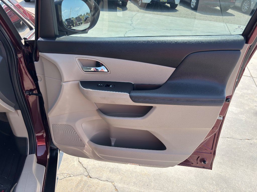 Used 2016 Honda Odyssey EX-L image 27