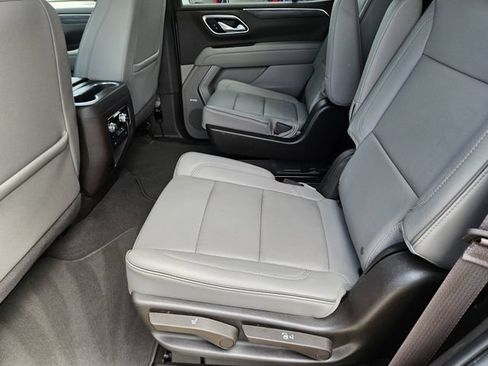 Used 2023 GMC Yukon SLT w/ SLT Premium Package AWD/4WD image 15