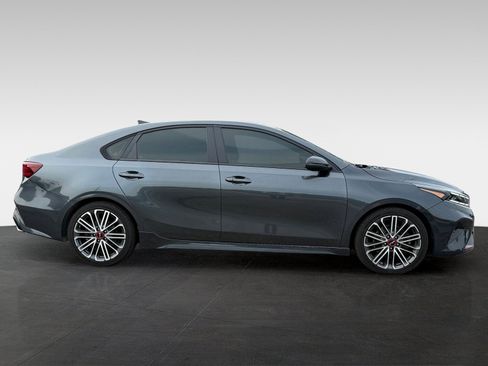 Used 2022 Kia Forte GT w/ GT2 Package FWD image 4