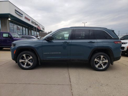 New 2026 Jeep Grand Cherokee Limited AWD/4WD image 7
