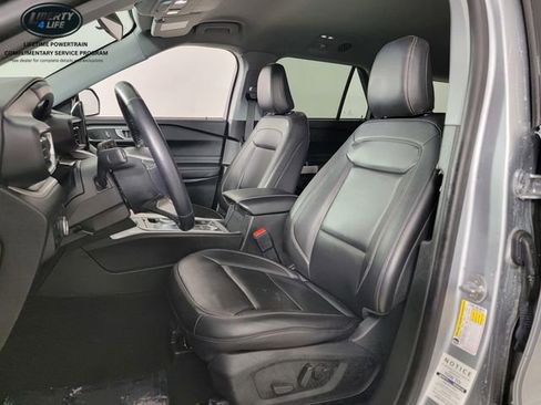 Used 2023 Ford Explorer XLT w/ Equipment Group 202A image 12