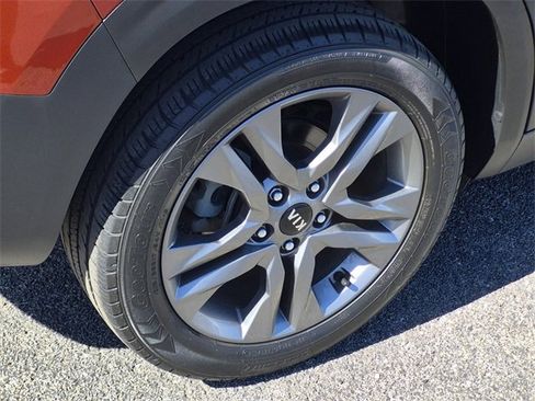 Used 2021 Kia Seltos S image 7