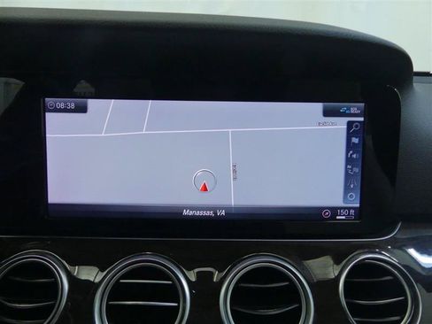 Used 2019 Mercedes-Benz E 300 image 9