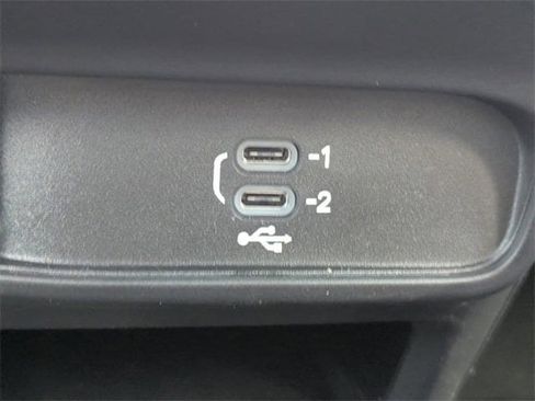 New 2026 Chrysler Pacifica Select image 23