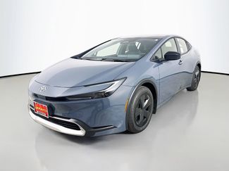 New 2026 Toyota Prius Plug-In Hybrid FWD video 3