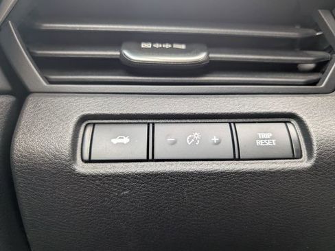 Used 2024 Nissan Altima 2.5 SV image 21