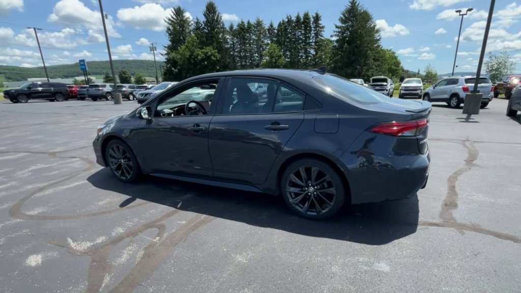 Used 2024 Toyota Corolla XSE FWD image 6