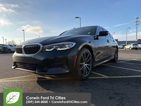 Used 2020 BMW 330i xDrive 330i xDrive w/ Convenience Package image 1