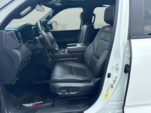 Used 2025 Toyota Sequoia TRD Pro AWD/4WD image 5