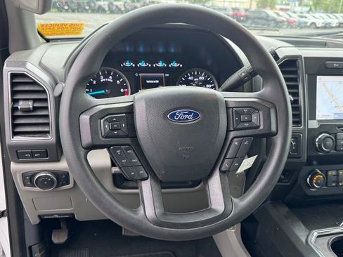 Used 2022 Ford F350 XLT w/ XLT Premium Package AWD/4WD image 15