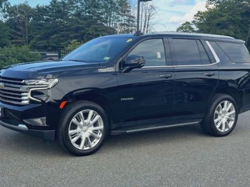 Used 2024 Chevrolet Tahoe High Country AWD/4WD image 4
