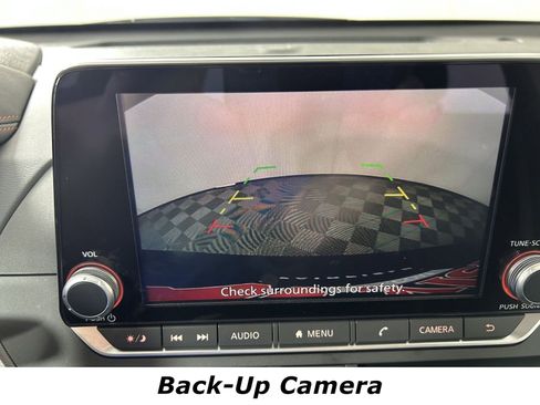 Certified 2025 Nissan Altima 2.5 SR image 9