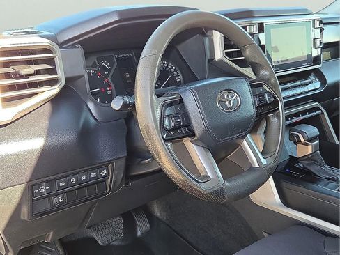 Used 2022 Toyota Tundra SR5 AWD/4WD image 14