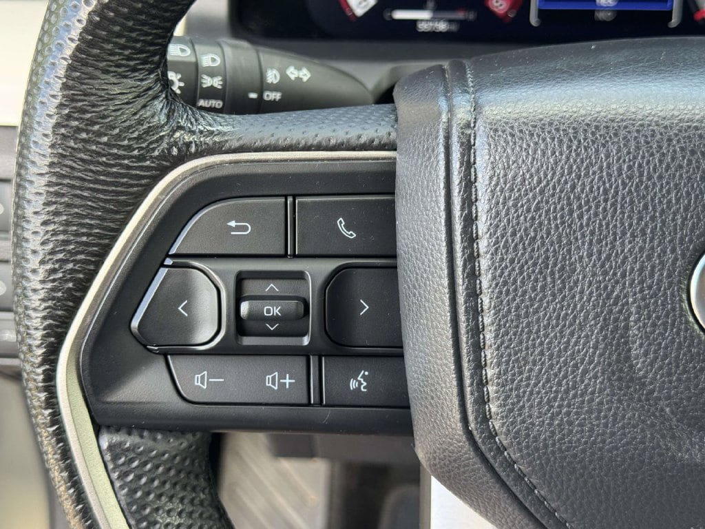 Used 2024 Toyota Tacoma TRD Off-Road w/ TRD Off Road Upgrade Package AWD/4WD image 12