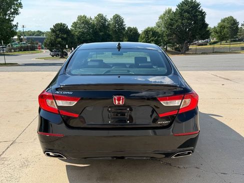 Used 2020 Honda Accord Sport image 4