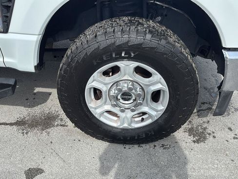 Used 2025 Ford F250 XLT AWD/4WD image 15