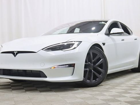 Used 2022 Tesla Model S image 6