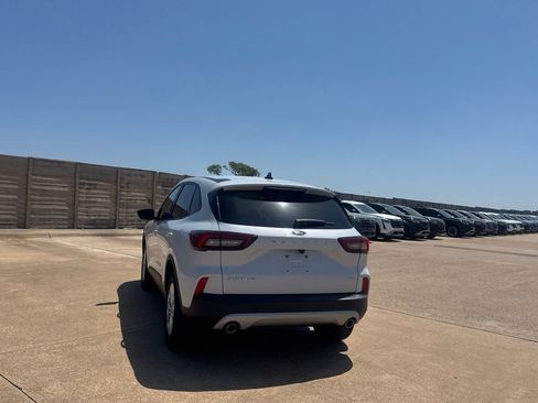 Used 2025 Ford Escape Active AWD/4WD image 18