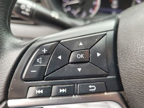 Certified 2023 Nissan Sentra SV FWD image 13