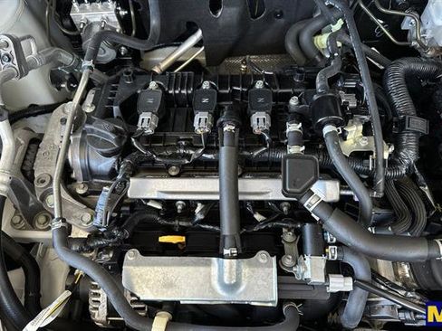 Used 2024 Nissan Kicks SR w/ SR Premium Package image 23