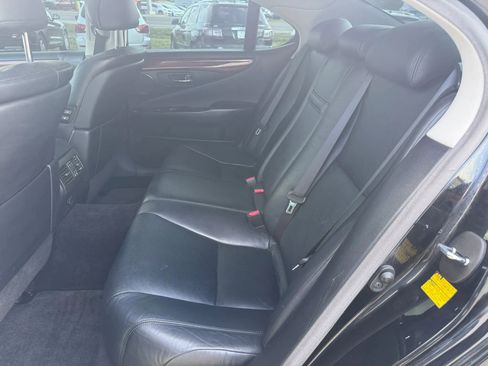 Used 2012 Lexus LS 460 AWD w/ Comfort Pkg image 23