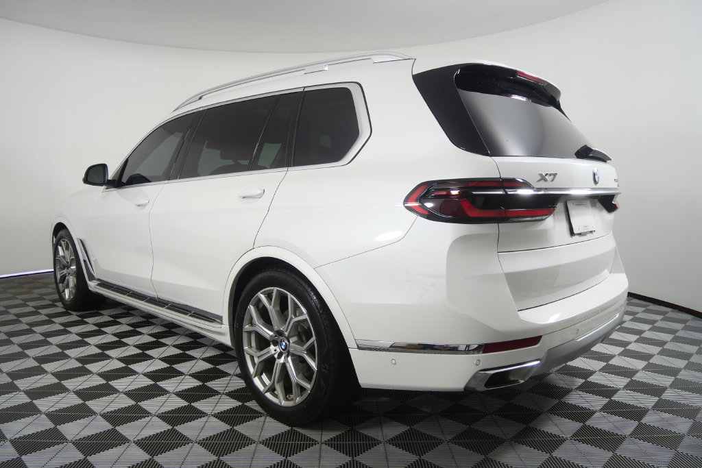 Certified 2024 BMW X7 xDrive40i AWD/4WD image 6