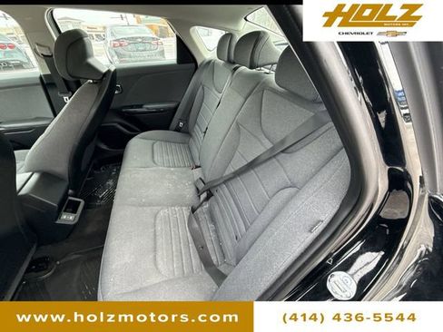 Used 2025 Kia K4 EX image 23