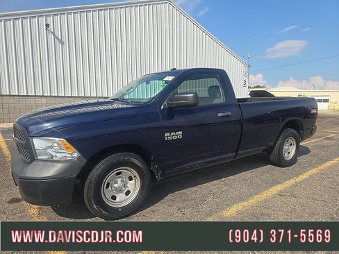 Certified 2018 RAM 1500 Express RWD image 1