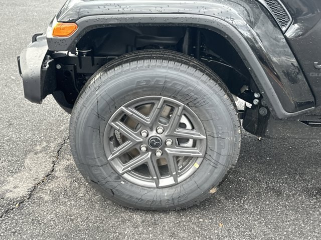 New 2026 Jeep Gladiator Sport AWD/4WD image 12