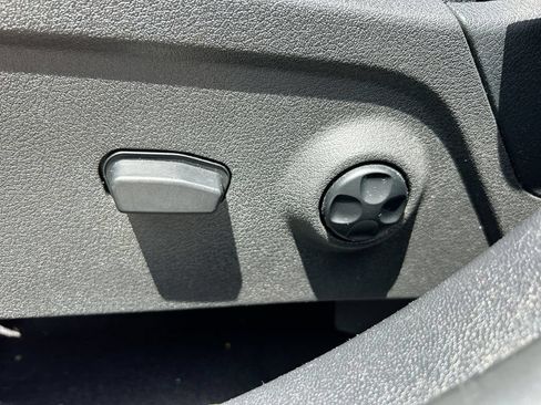 Used 2016 Dodge Journey SE w/ Flexible Seating Group FWD image 12