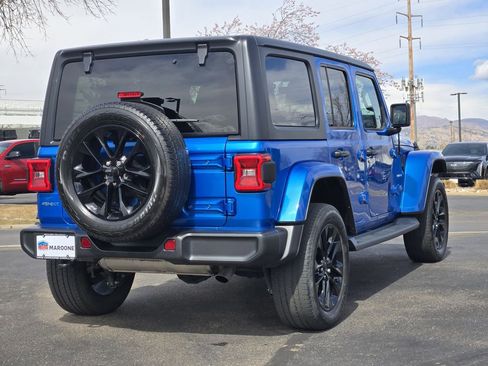 Used 2021 Jeep Wrangler Unlimited Sahara w/ Cold Weather Group image 4