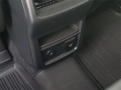 Certified 2024 Ford Edge SEL w/ Convenience Package image 28