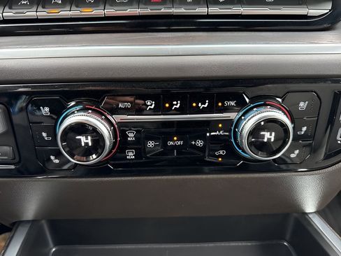 Used 2025 GMC Sierra 1500 SLT image 20