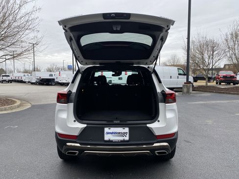 Used 2021 Chevrolet TrailBlazer ACTIV w/ Technology Package image 11