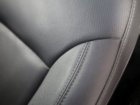 Used 2025 Chevrolet Silverado 3500 LTZ image 34