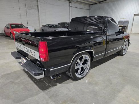 Used 1990 Chevrolet Silverado 1500 2WD Regular Cab image 14