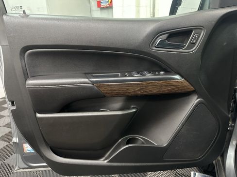 Used 2019 GMC Canyon Denali image 19